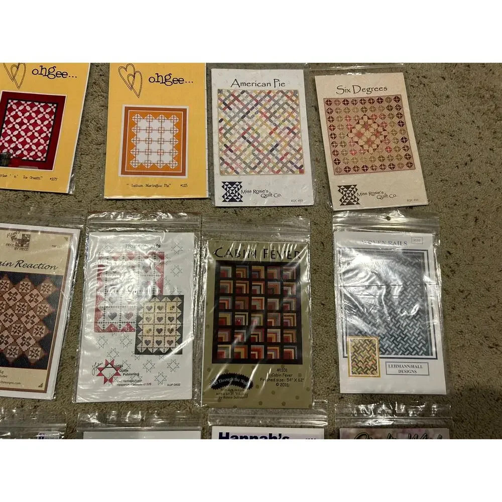 Quilt Patterns Lot of 33 Patterns Designs Mixed Brands/Sizes Z23